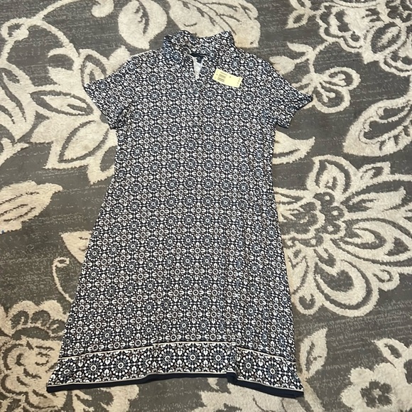 Max edition size medium dress. NWT super soft and stretchy. V neck. - Picture 1 of 5